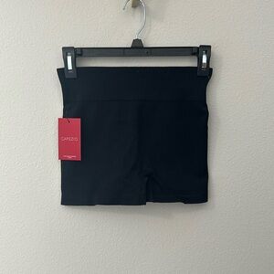 Capezio ribbed black shorts size medium/large.